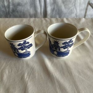 COFFEE MUG GEORGIAN SHAPE VINTAGE CHURCHILL ENGLAND WILLOW BLUE